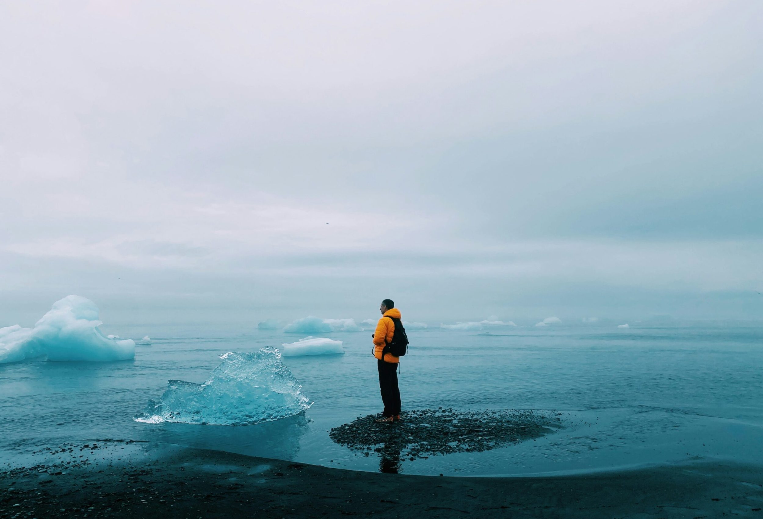 jon tyson jolaoxzhezi unsplash